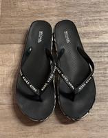 Michael Kors Flip Flops Pantoletten Gr.39/40 Sachsen - Brand-Erbisdorf Vorschau