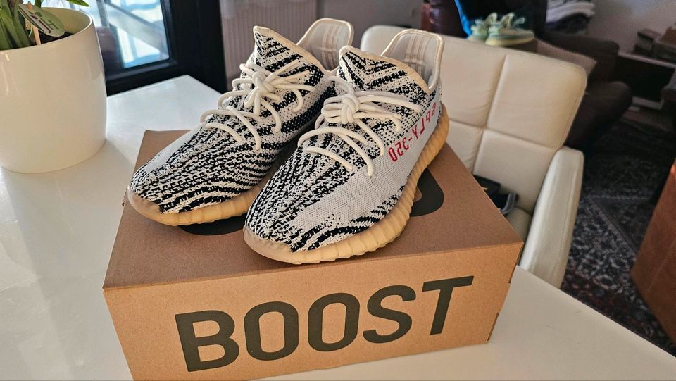 Yeezy boost 350  v2 Zebra Black/White  46 adidas in Rheda-Wiedenbrück