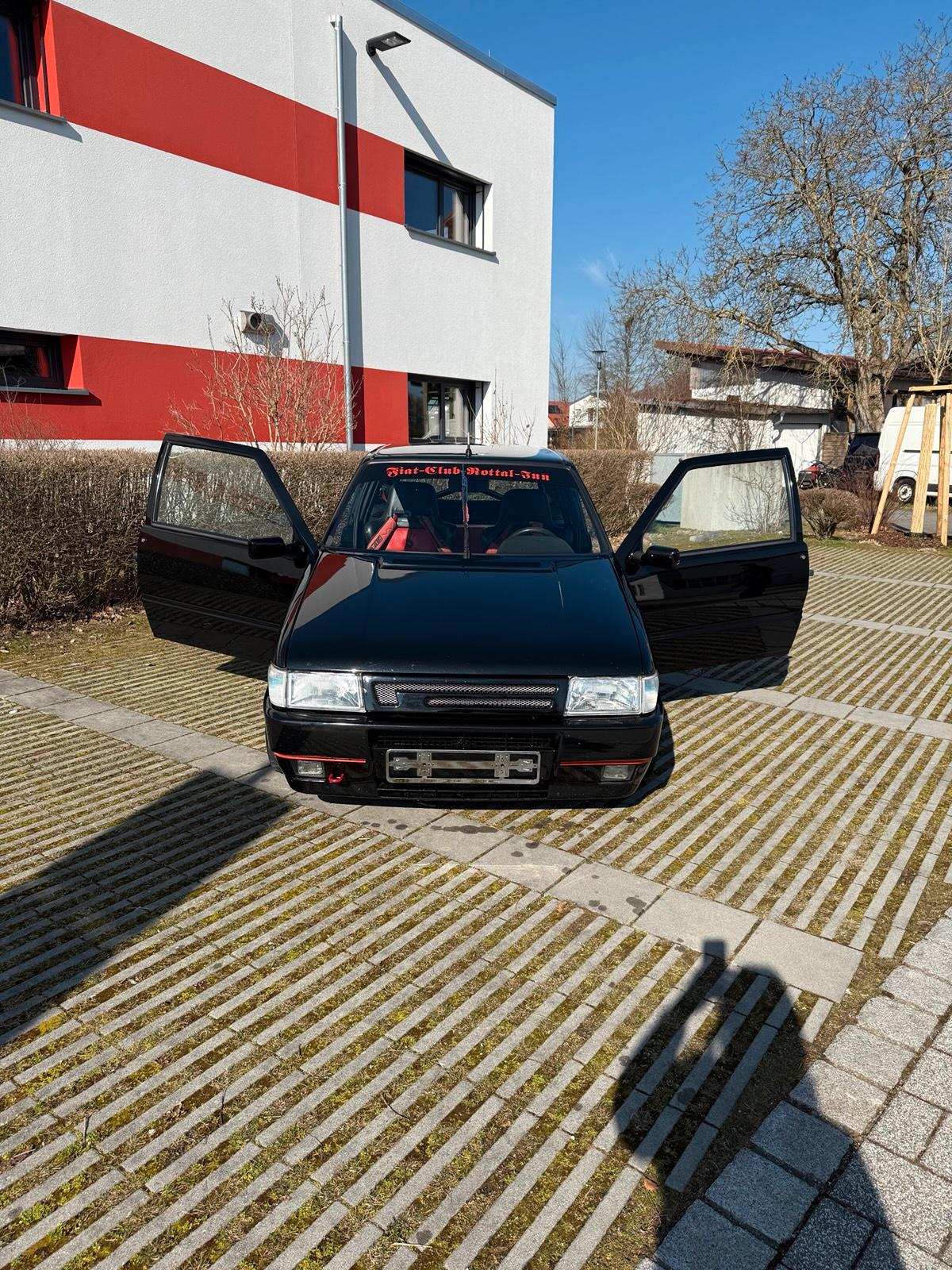Abbildung des Autos Fiat Uno Turbo 1,4 Racing