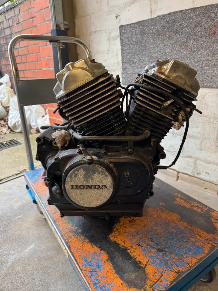 Honda VT 500C PC08 und VT 500E PC 11 Motor Engien in Kirchlinteln