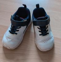 Reebok Sneaker Turnschuhe Klettverschluss Größe 22,5 Bayern - Bayreuth Vorschau