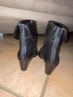 Sehr gut erhaltene schwarze PETER KAISER Leder Stiefelette Gr.40 Hessen - Biebergemünd Vorschau