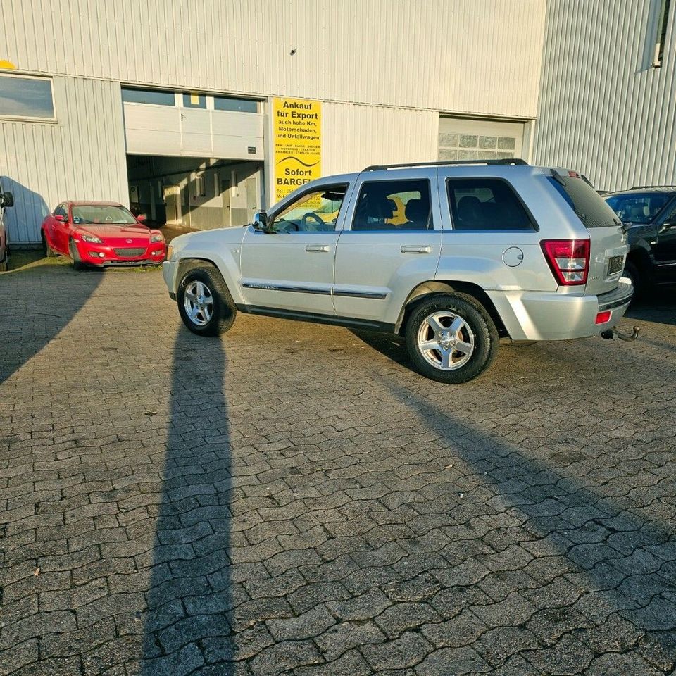 Jeep Grand Cherokee 3.0 CRD 4X4 Limited AUTOM LEDER N in Garbsen