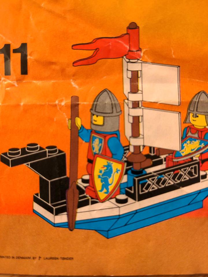Lego 6017 King's Oarsmen (Ritter, Schiff, Burg, Wappen, Krieger) in Centrum