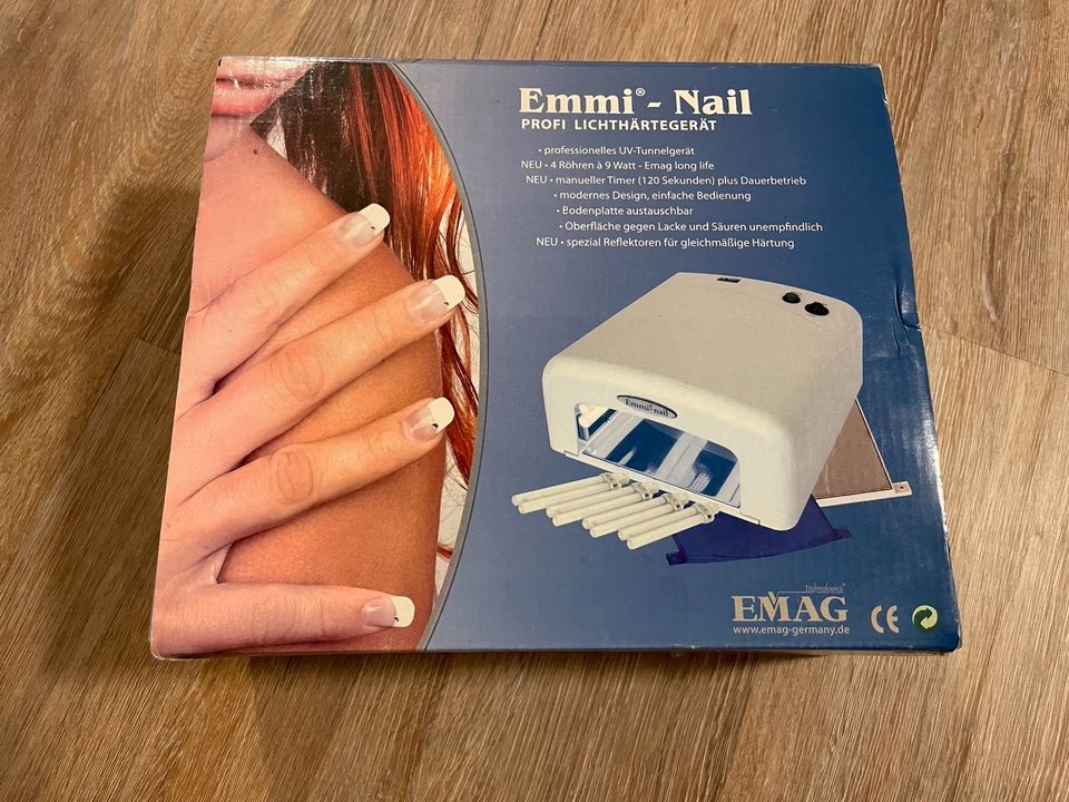 Emmi-Nail Profi Lichthärtegerät in Wolfhagen 