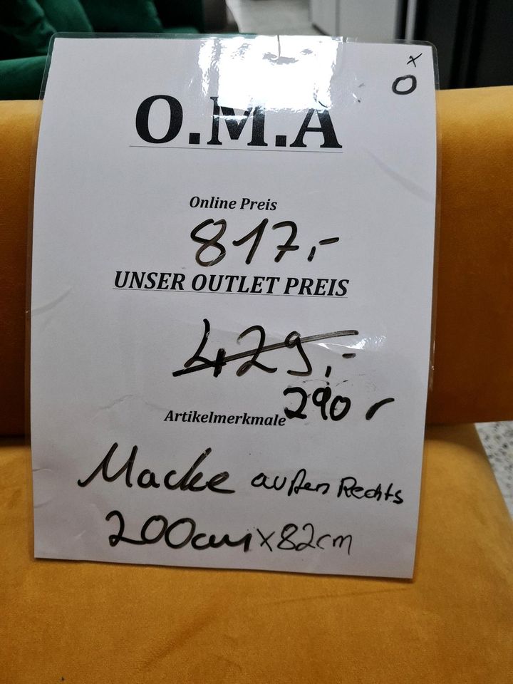 Sofa Couch 2-Sitzer Samt gelb Möbel UVP 817€ in Herbstein