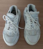 Nike Air Turnschuhe Größe 36 Hessen - Lauterbach (Hessen) Vorschau