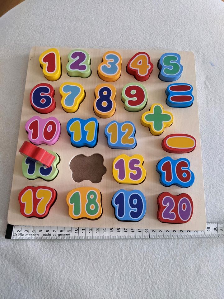 Großes Holz Zahlen Puzzle von Playtive Junior in Velbert