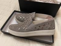 Prada Slipper Damen Sneaker beige grau Gr. 37 München - Moosach Vorschau