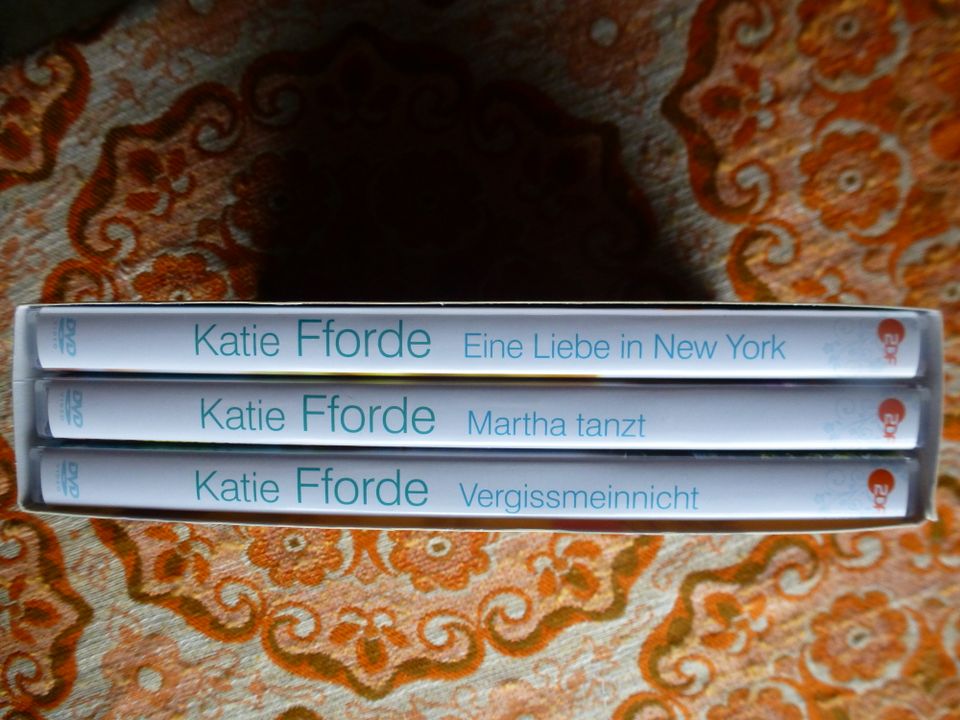 KATIE FFORDE Collection 6 in Velden