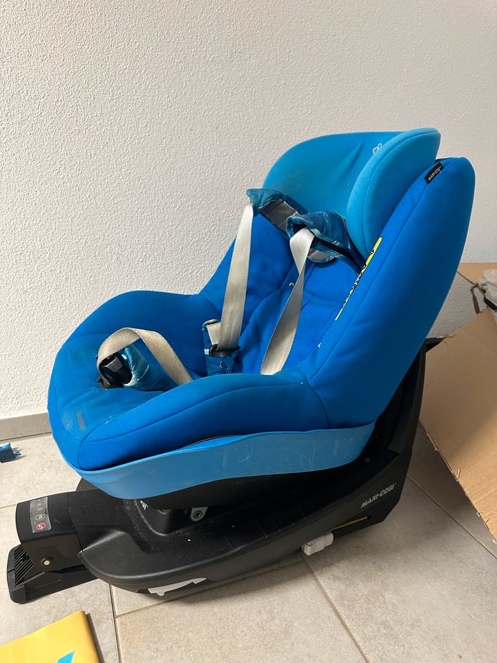 Maxi cosi mit Isofix und Basis Station in Neuhausen ob Eck