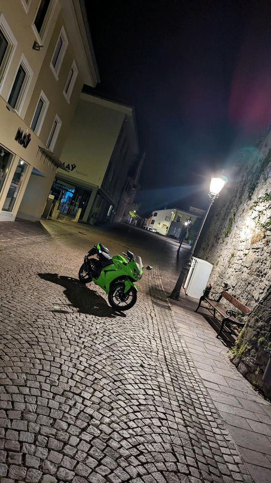 Kawasaki Ninja 250r Special Edition A2 in Waldshut-Tiengen