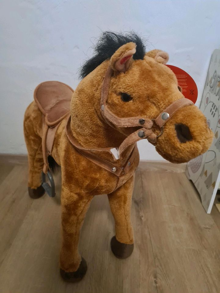 Pferd, Spielzeug, Beluga, Dressurpferd in Dessau-Roßlau