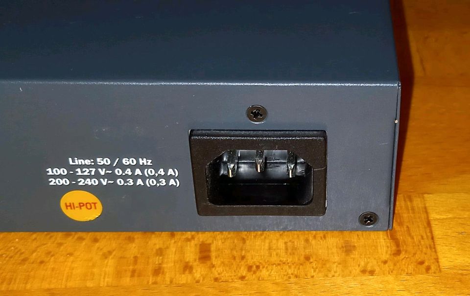 HP ProCurve 1810-24G Switch J9803A            24x Gigabit Ports + in Berlin