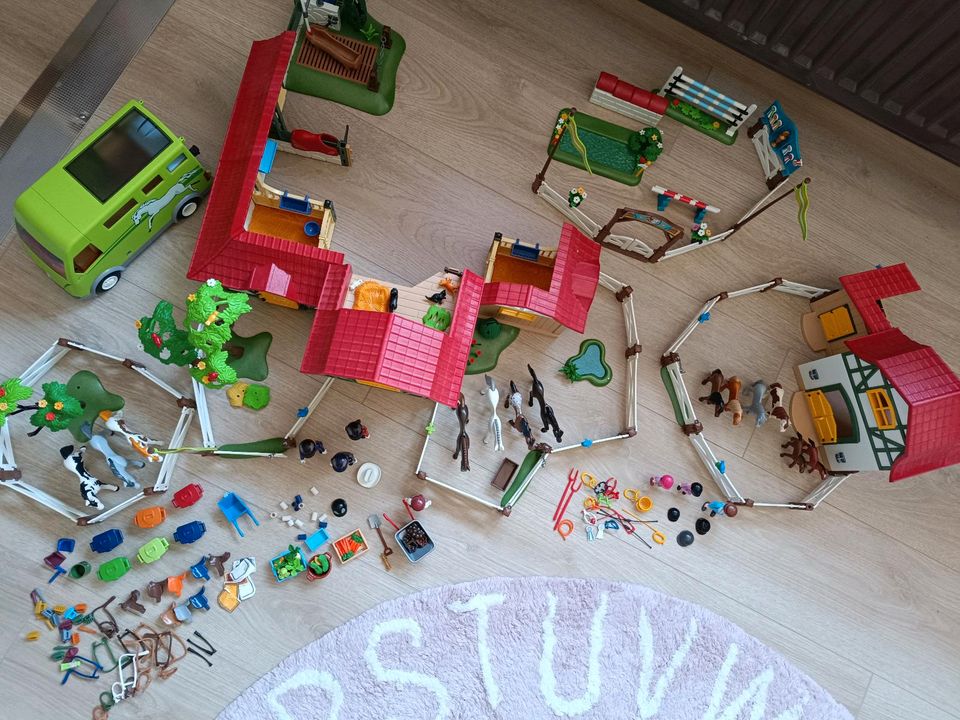 Playmobil Großer Reiterhof+Ponyhof+Waschestation+Reitturnier uvm in Marl