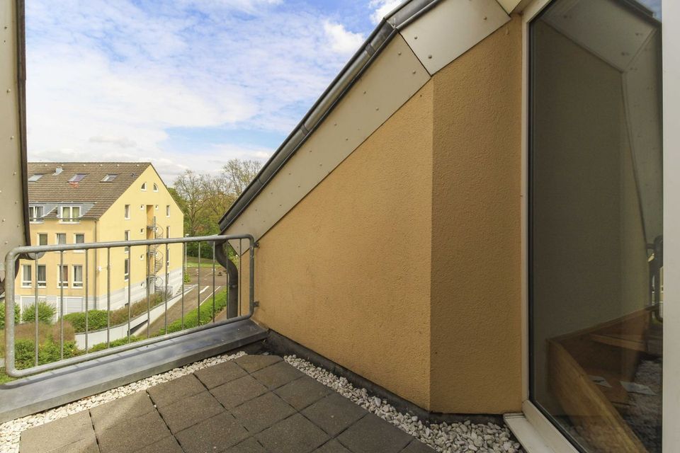 Vermietet! Herrliche 3-Zi.-Maisonette-Whg. mit Balkon und Tiefgarage in Bonn-Tannenbusch in Bonn