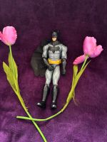 Batman Figur 30 cm groß top Nordrhein-Westfalen - Wetter (Ruhr) Vorschau