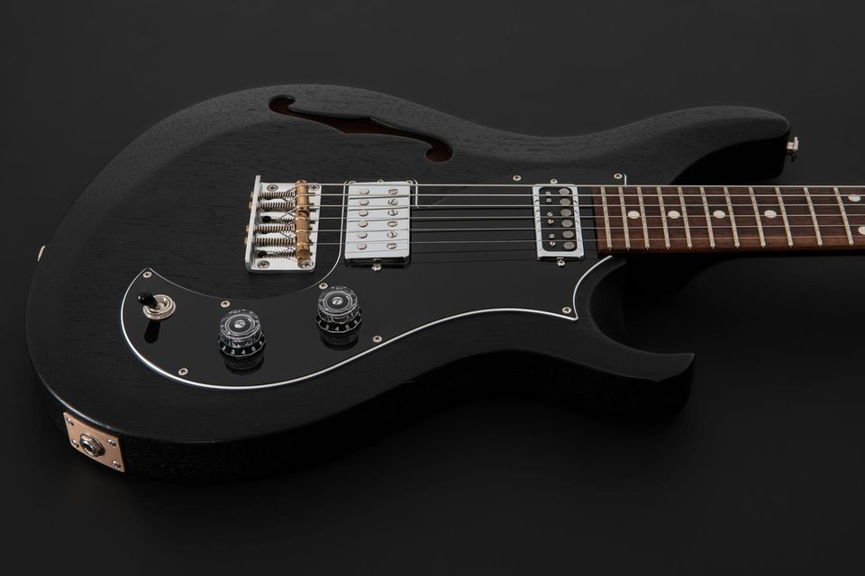 2021 PRS S2 Vela Black Satin Semihollow in Paderborn