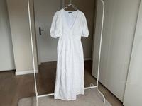 Zara Maxikleid Lochstickerei Boho Style S 36 weiß Niedersachsen - Ribbesbüttel Vorschau