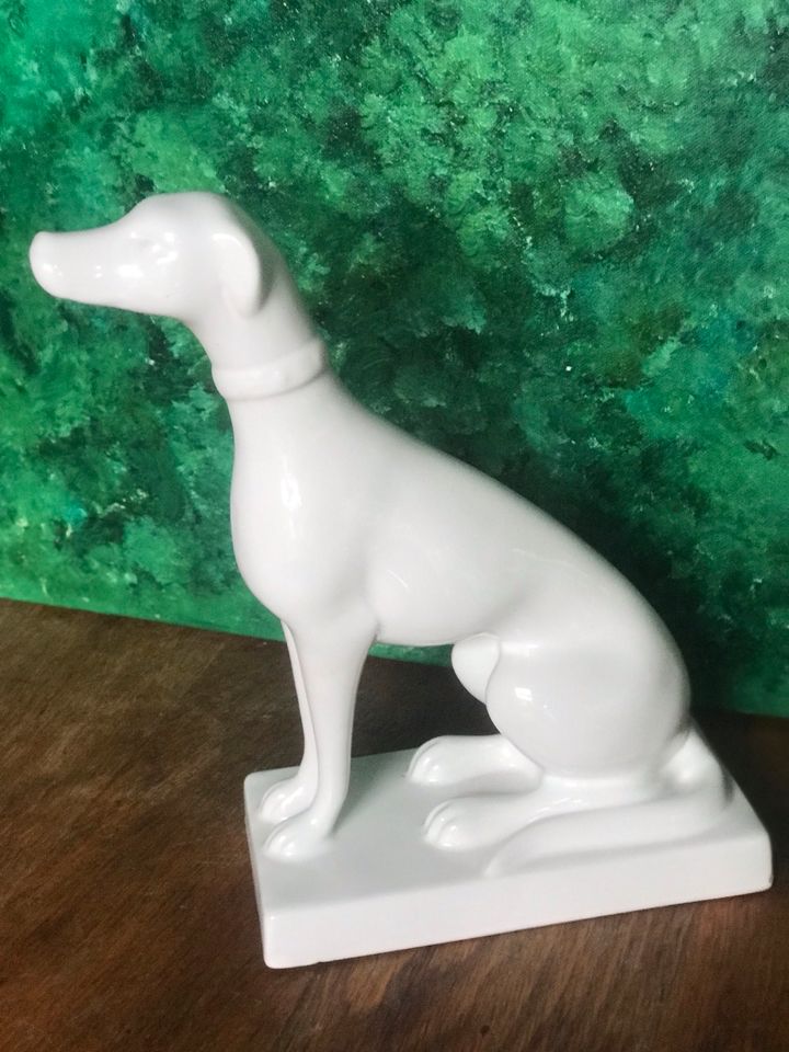 Porzellan Skulptur Hund / Jagdhund in Oberursel (Taunus)