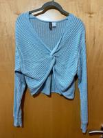 H&M Divided Gr. S Pullover Langarm eisblau hellblau V-Ausschnitt Hessen - Weiterstadt Vorschau