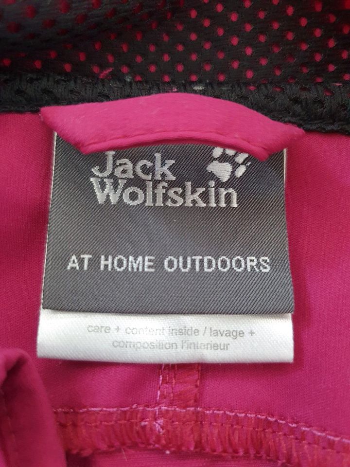 Pinke Regenjacke von Jack Wolfskin in Lilienthal