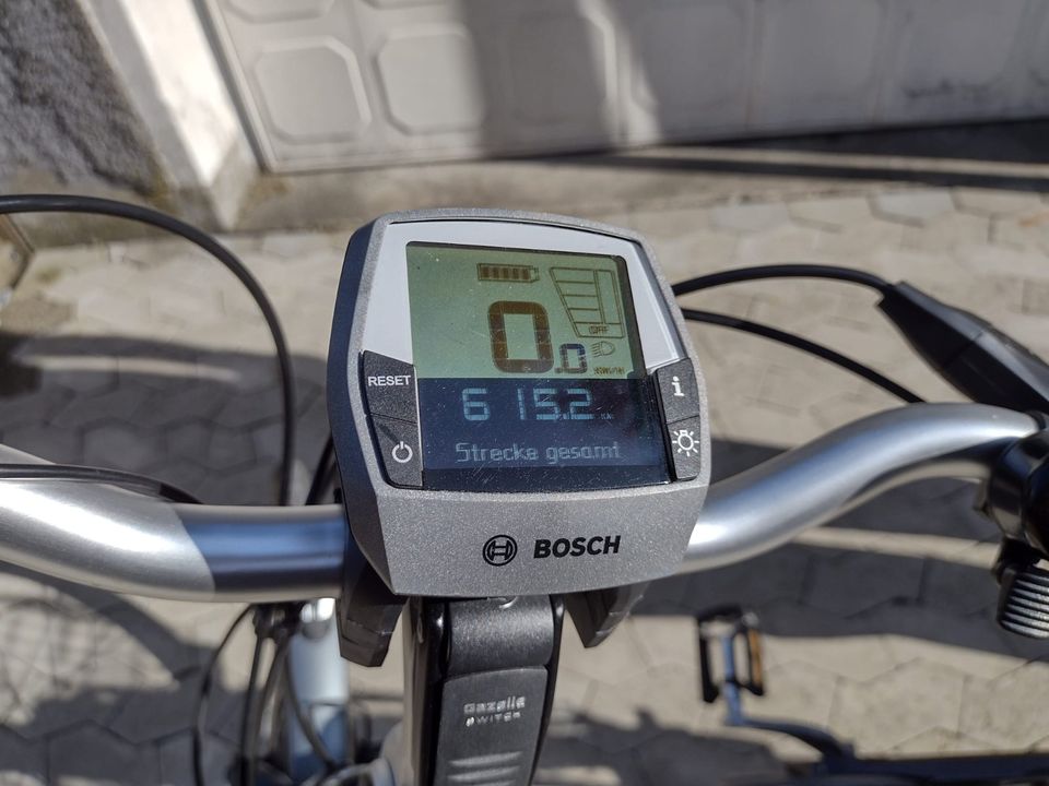 Elektrofahrrad (E-Bike) Gazelle Arroyo C8 HM sehr guter Zustand in Velbert