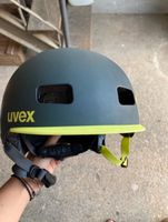 UVEX Fahrradhelm grau/grün unfallfrei Gr. 55-58 Sachsen - Mittweida Vorschau