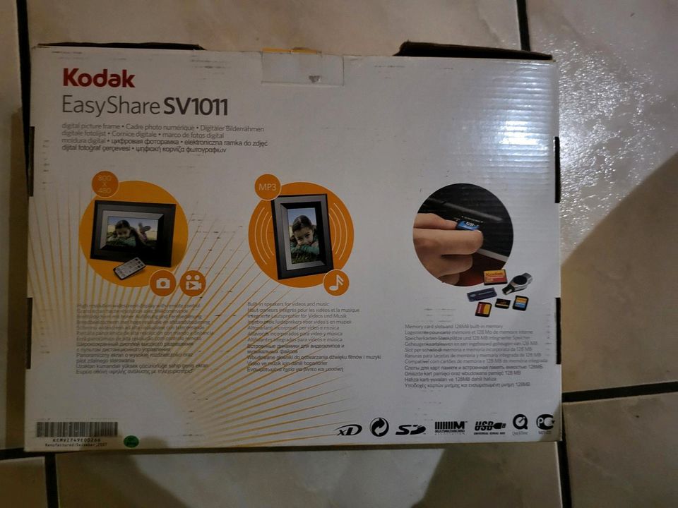 Kodak EasyShare SV1011 digital  picture frame in Lorch