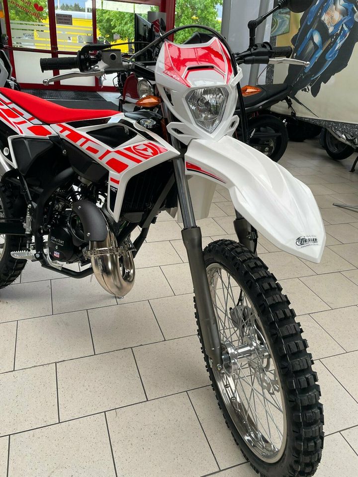 Motorrad Beta RR 50 Enduro neuste Modell / sofort Verfügbar, Baujahr: 2023,  0 km , Preis: 3.470,00 EUR. aus Hessen