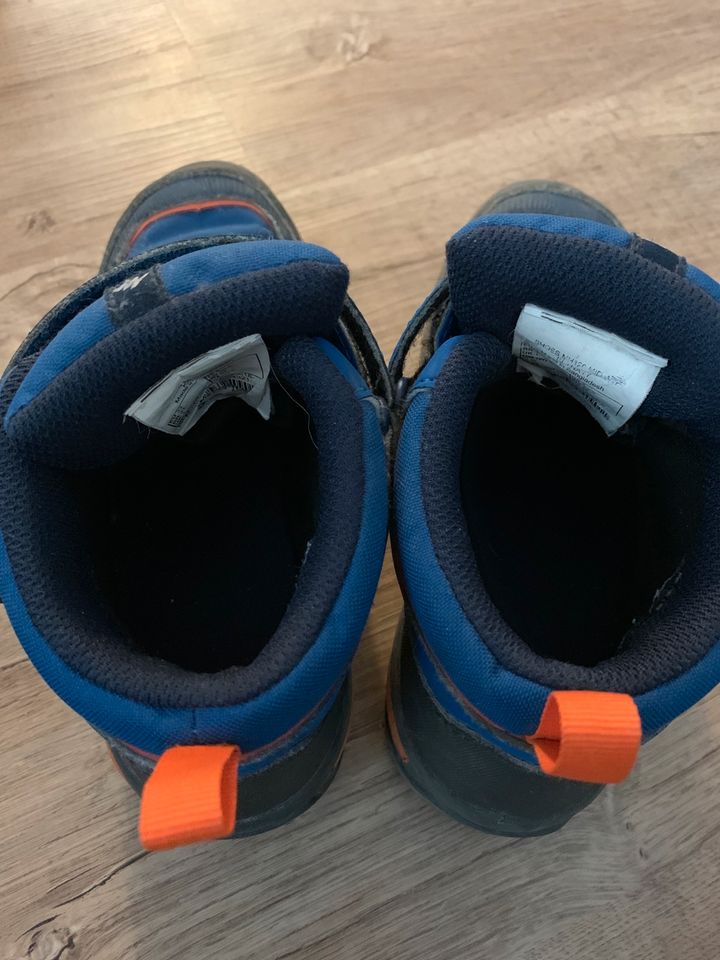 Quechua Jungen Schuhe 33, eher wie 32 in Dallgow