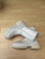 ASH Stiefel Gr. 39 creme Kr. München - Ismaning Vorschau
