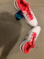 Asics Tennisschuhe für Damen Gr. 40,5 Hessen - Langen (Hessen) Vorschau
