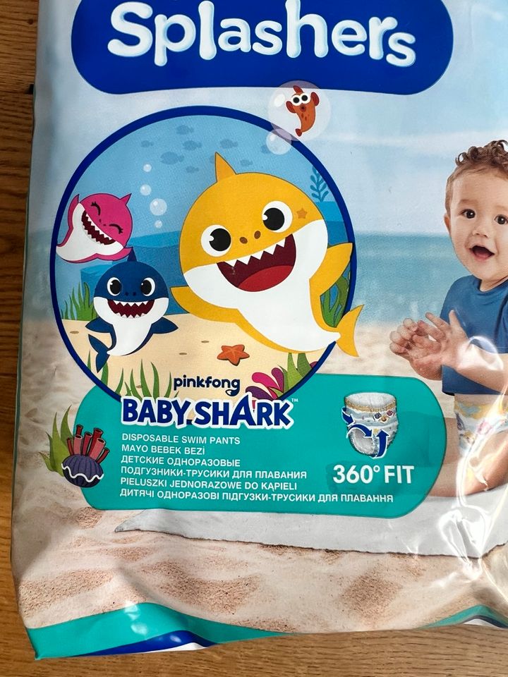 2x Schwimmwindeln Pampers Splashers Baby Shark 6-11kg in Leipzig