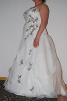 Hochzeitskleid/ Brautkleid mit Schleppe Marke Ladybird Gr. 44/46 Nordrhein-Westfalen - Greven Vorschau