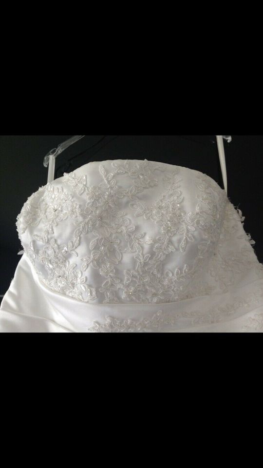 Brautkleid Isabell de Mestre Größe S / M Hochzeitskleid in Bottrop