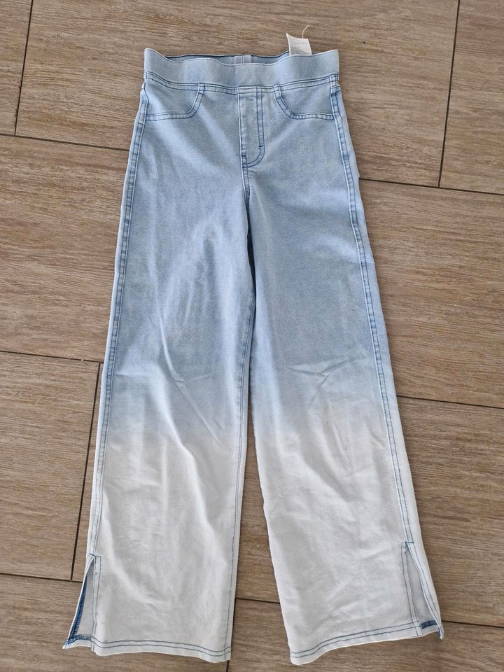 H&M Jeans Gr.134 Farbverlauf in Meßkirch