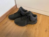 Nike Turnschuhe 45 schwarz wie neu Nike Air Visi Pro VI 6 Niedersachsen - Wiesmoor Vorschau