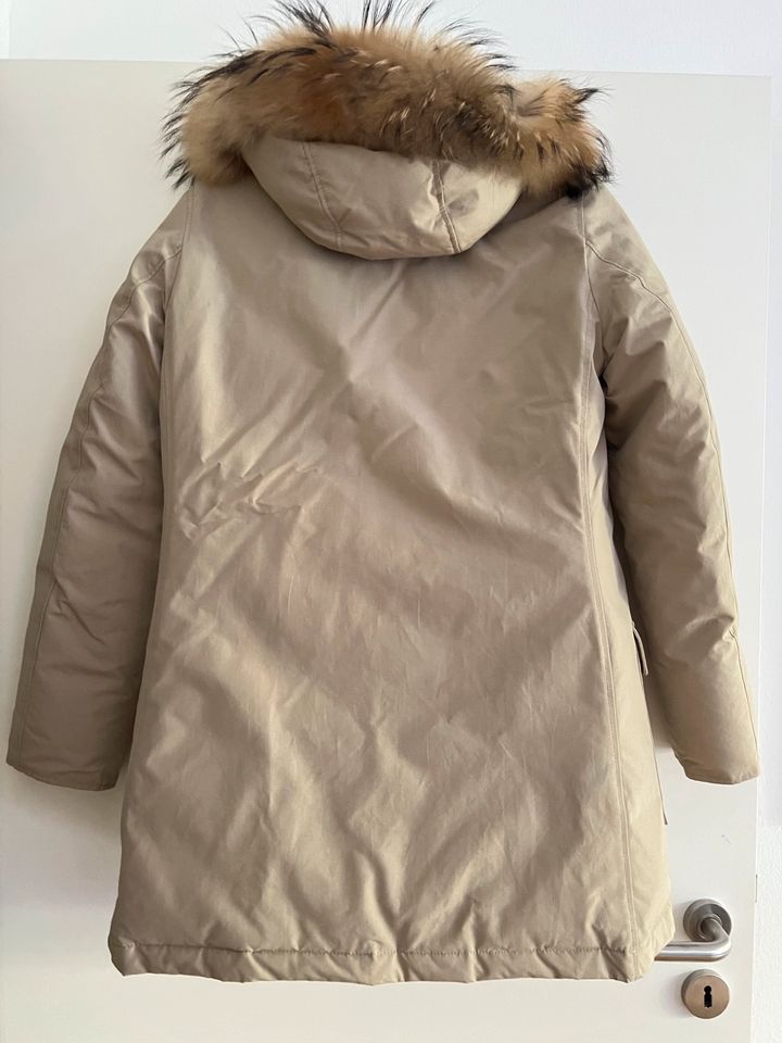 Winterjacke Mantel - Woolrich Parka in Beige NEU in Düsseldorf