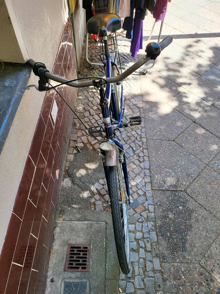 Herrenrad 28er 5 Gang voll fahrbereit mit Licht und Pumpe. Perfek in Berlin