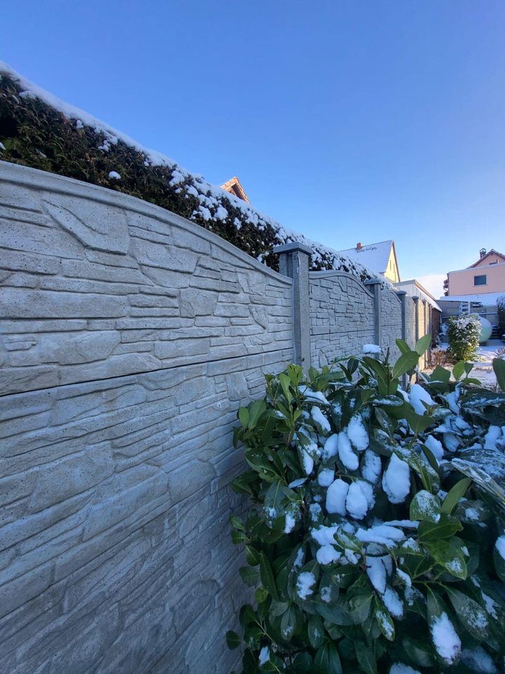 Betonzaun Betonzäune Sichtschutzzaun 40m Montage Gartenzaun in Halle