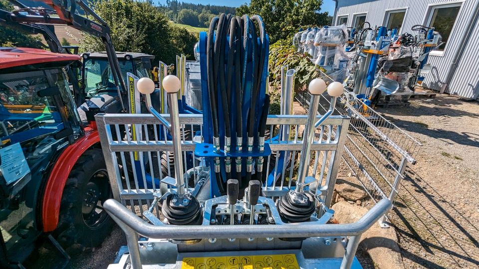 Rückewagen 10 to. Binderberger mit 7,5m Kran in Tännesberg