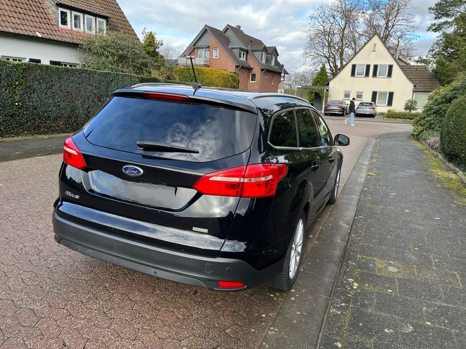 Ford Focus Titanium, Automatik, Winterpaket, Navi, RückfKamera, in Rheine