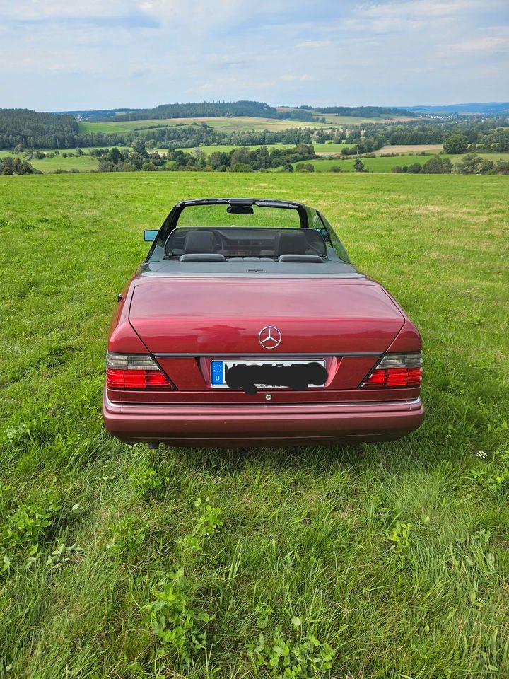 Mercedes E 220 Cabriolet in Wohratal