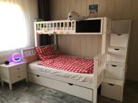 Flieks Etagenbett, Kinderbett Tafel Treppe Schubladen 140x200 Sachsen-Anhalt - Genthin Vorschau