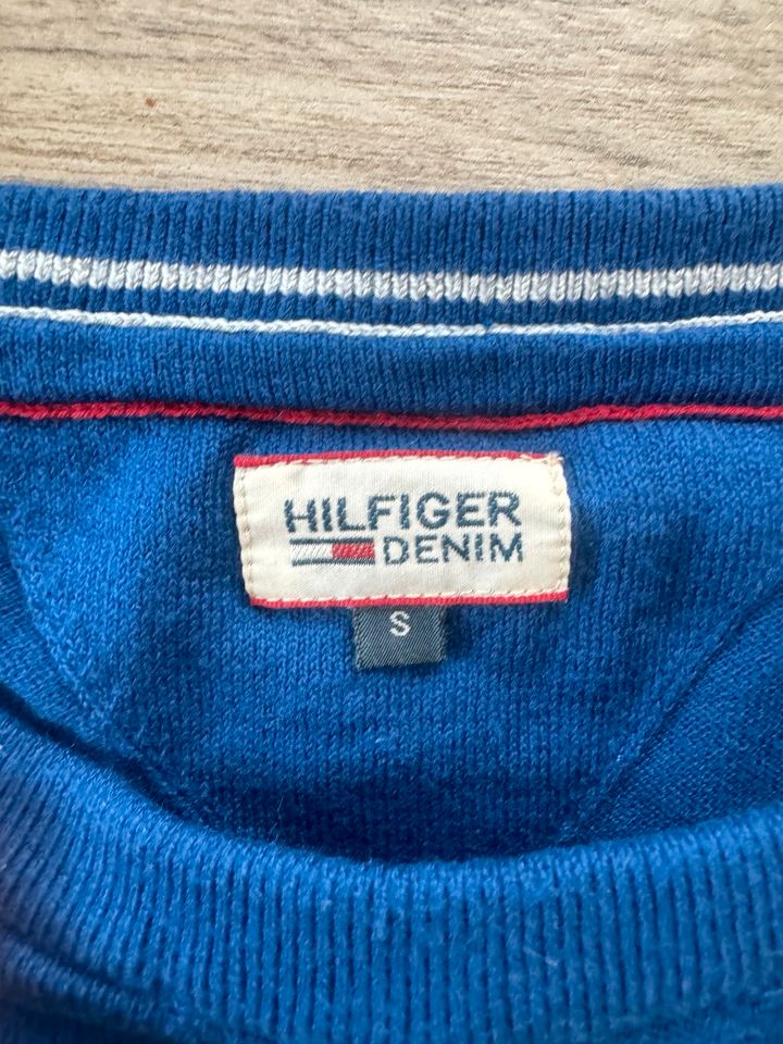 Tommy Hilfiger Pulli Größe S in Oftersheim