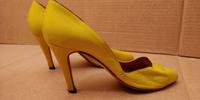 Vintage Peep Toe Pumps 37 Leder gelb 70er Jahre Stiletto worn Bayern - Kulmbach Vorschau