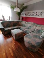Couch mit Federkern, 8 Sitzplätze + Hocker Sachsen - Mühlau Vorschau