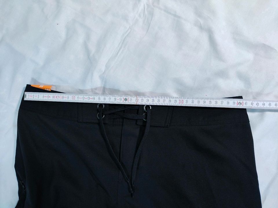 Badehose Badeshorts schwarz Gr. M Neu in Ravensburg