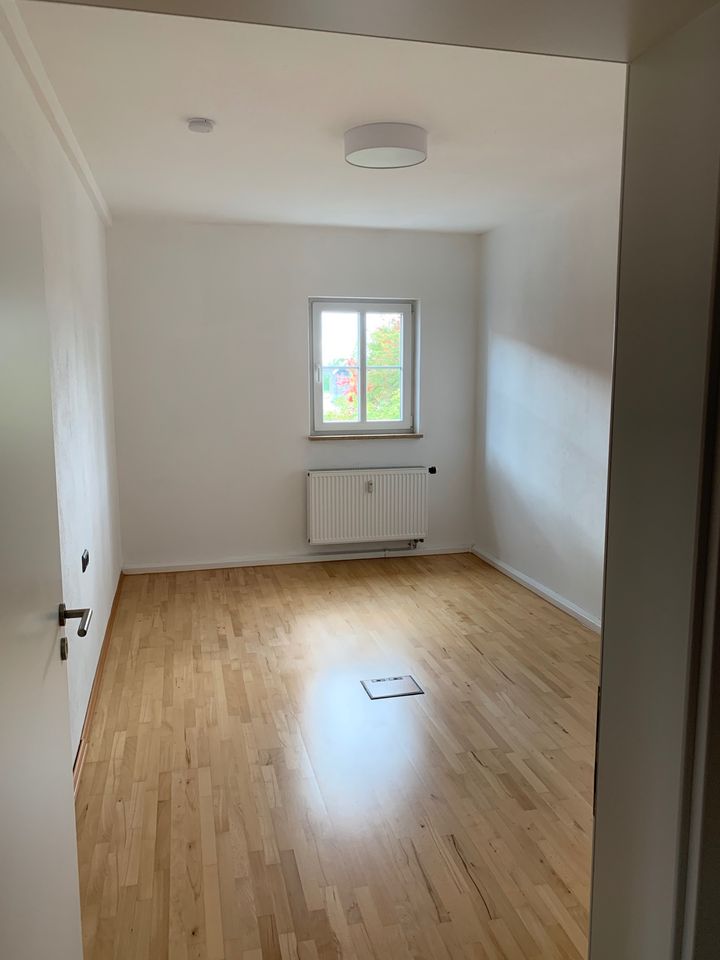Studenten WG - 3 Zimmer Wohnung - Renovierte Altbauwohnung in Deggendorf
